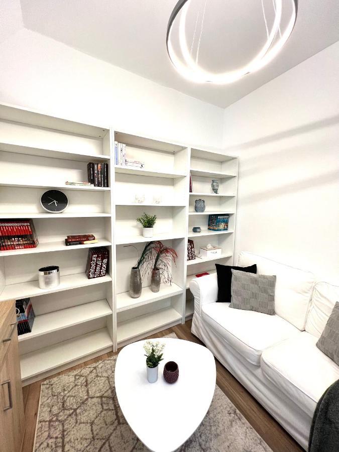 Hot Spot - Apartment - Sanador Victoriei Bucharest Exterior photo